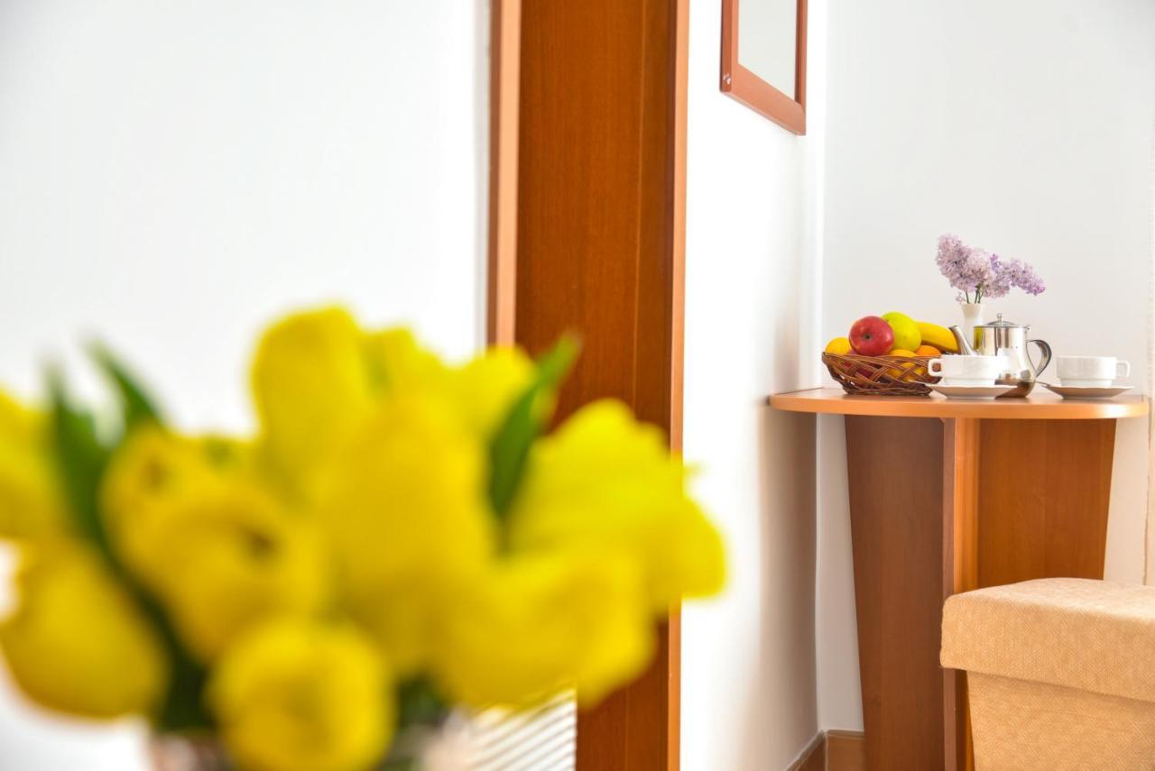 Apartments & Rooms Nikolic Μπούντβα Εξωτερικό φωτογραφία