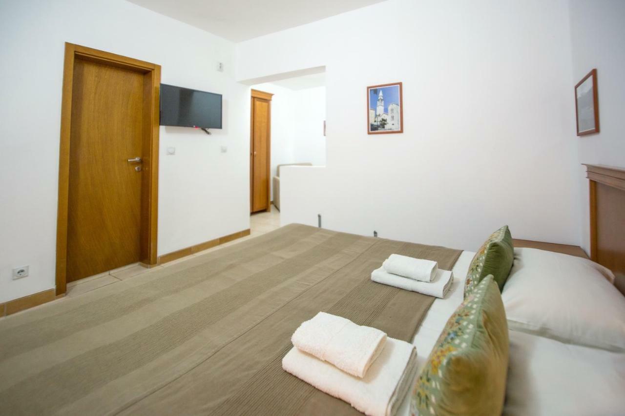Apartments & Rooms Nikolic Μπούντβα Εξωτερικό φωτογραφία
