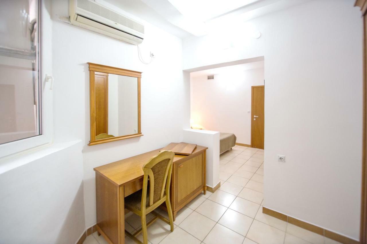 Apartments & Rooms Nikolic Μπούντβα Εξωτερικό φωτογραφία
