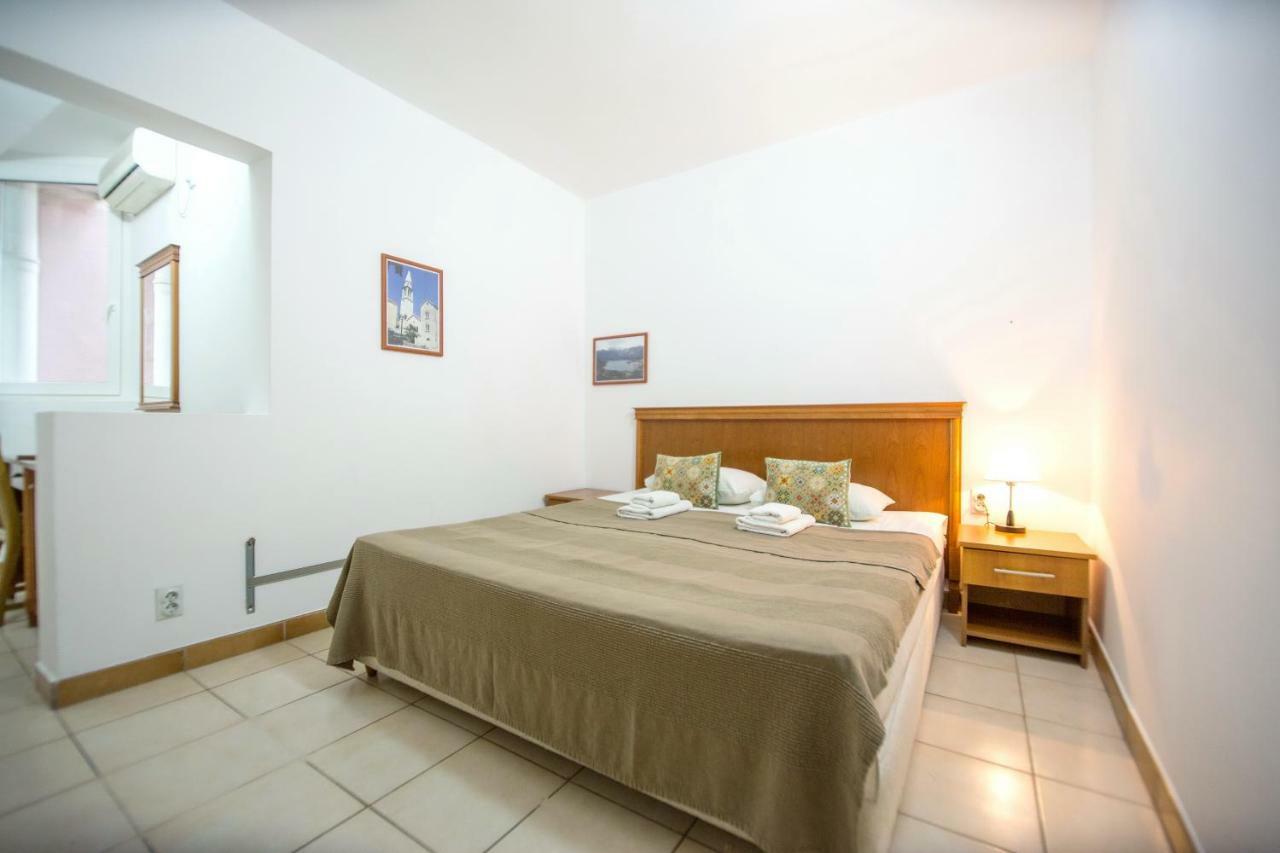Apartments & Rooms Nikolic Μπούντβα Εξωτερικό φωτογραφία