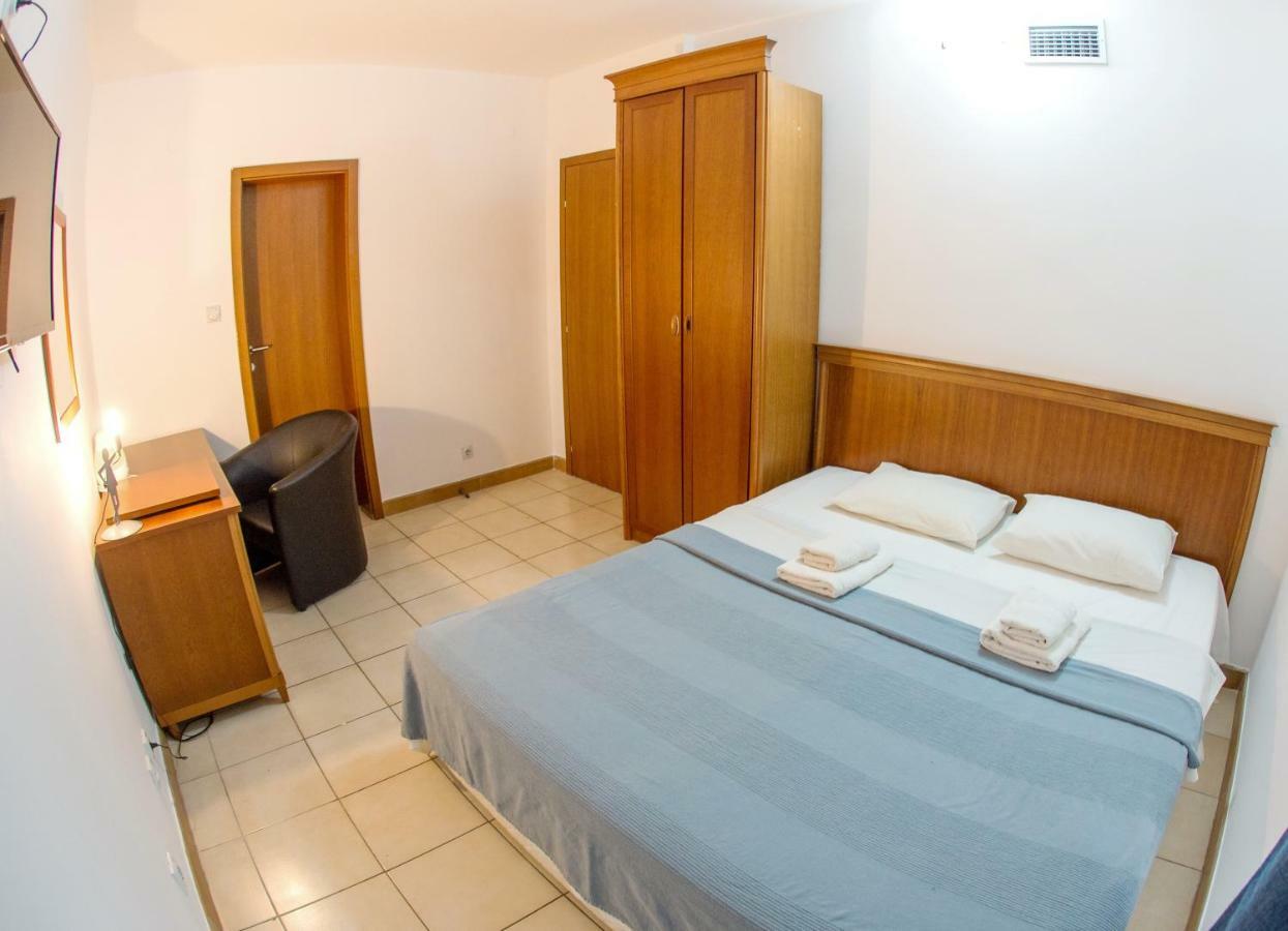 Apartments & Rooms Nikolic Μπούντβα Εξωτερικό φωτογραφία